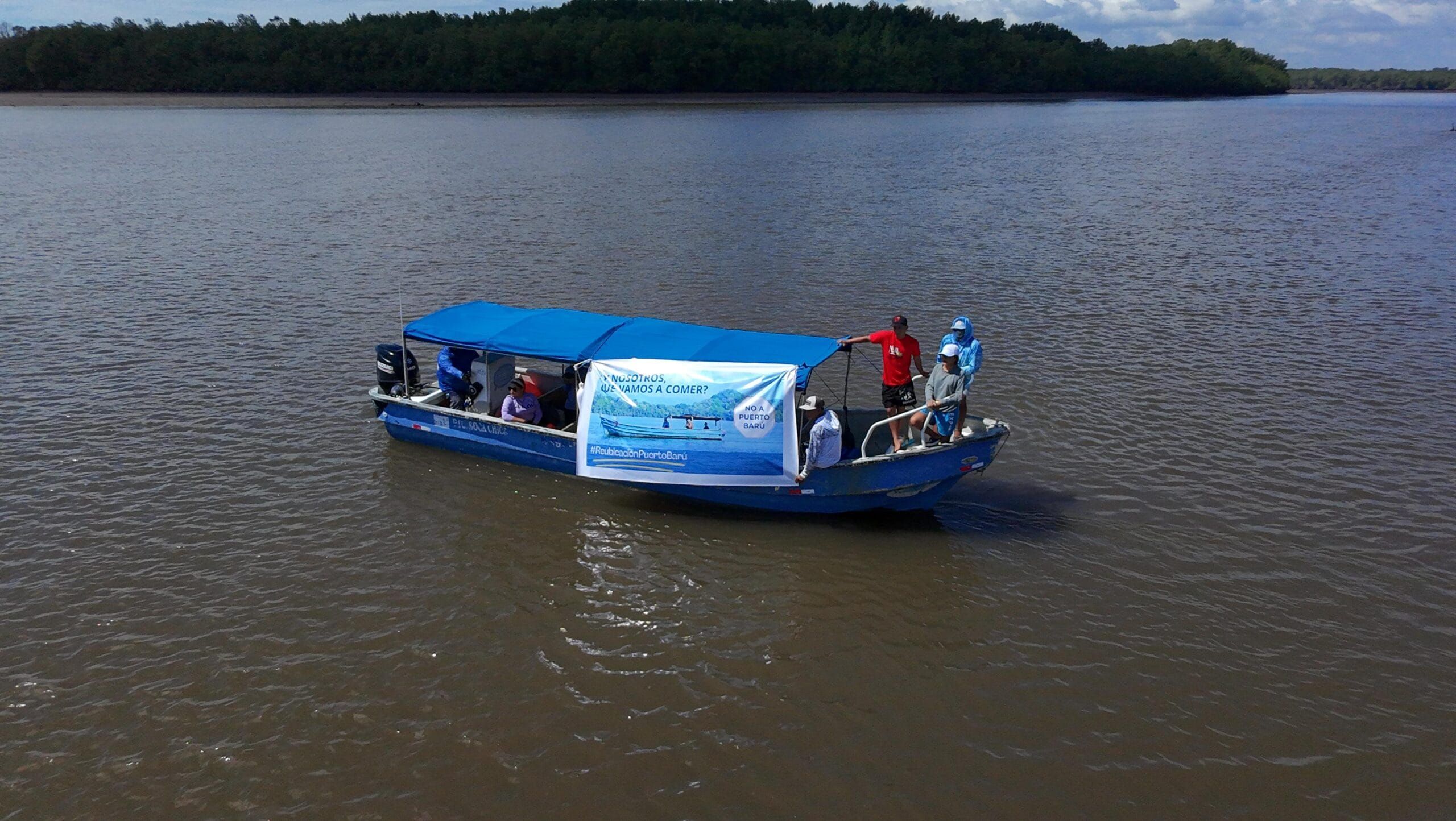 Members of the "No to Puerto Baru" campaign gahter to demonstrate against the construction of Puerto Baru in David, the day the project is launched, Jan 16th 2025.